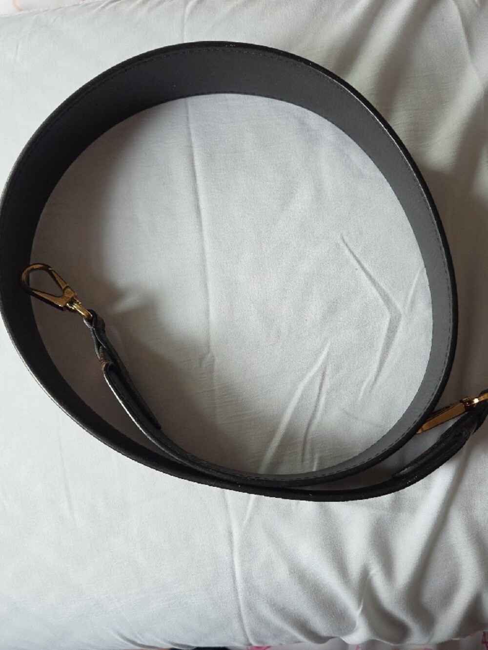 Louis Vuitton Guitar Strap Monogram & Black - Picture 3 of 8